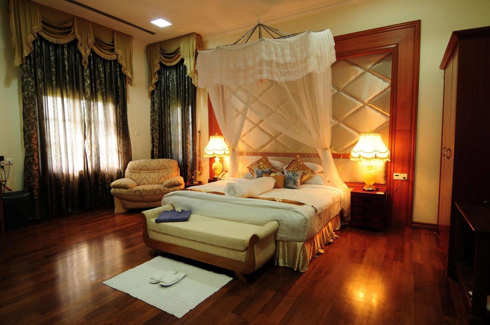 Myat Taw Win Hotel Naypyidaw Екстериор снимка